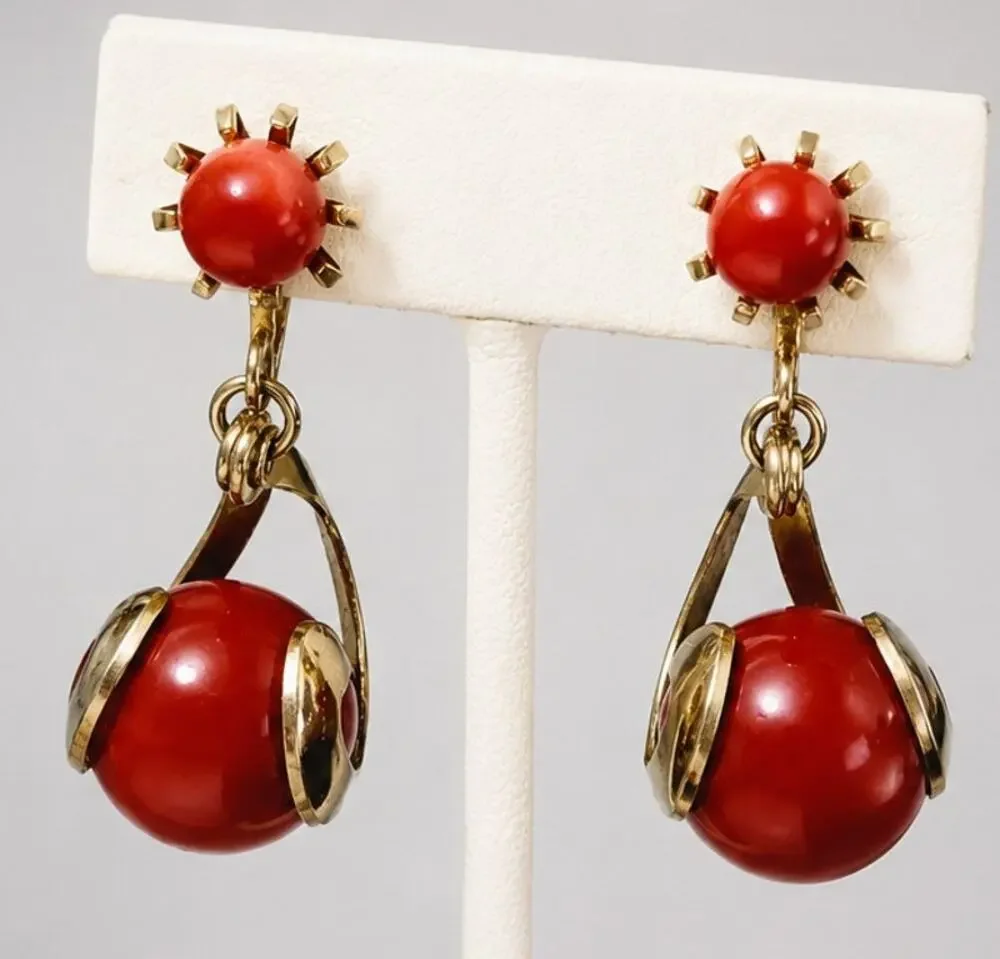 Vintage Mid-century Pink-Red Moonstone Dangle Earrings Screw Back sb-30